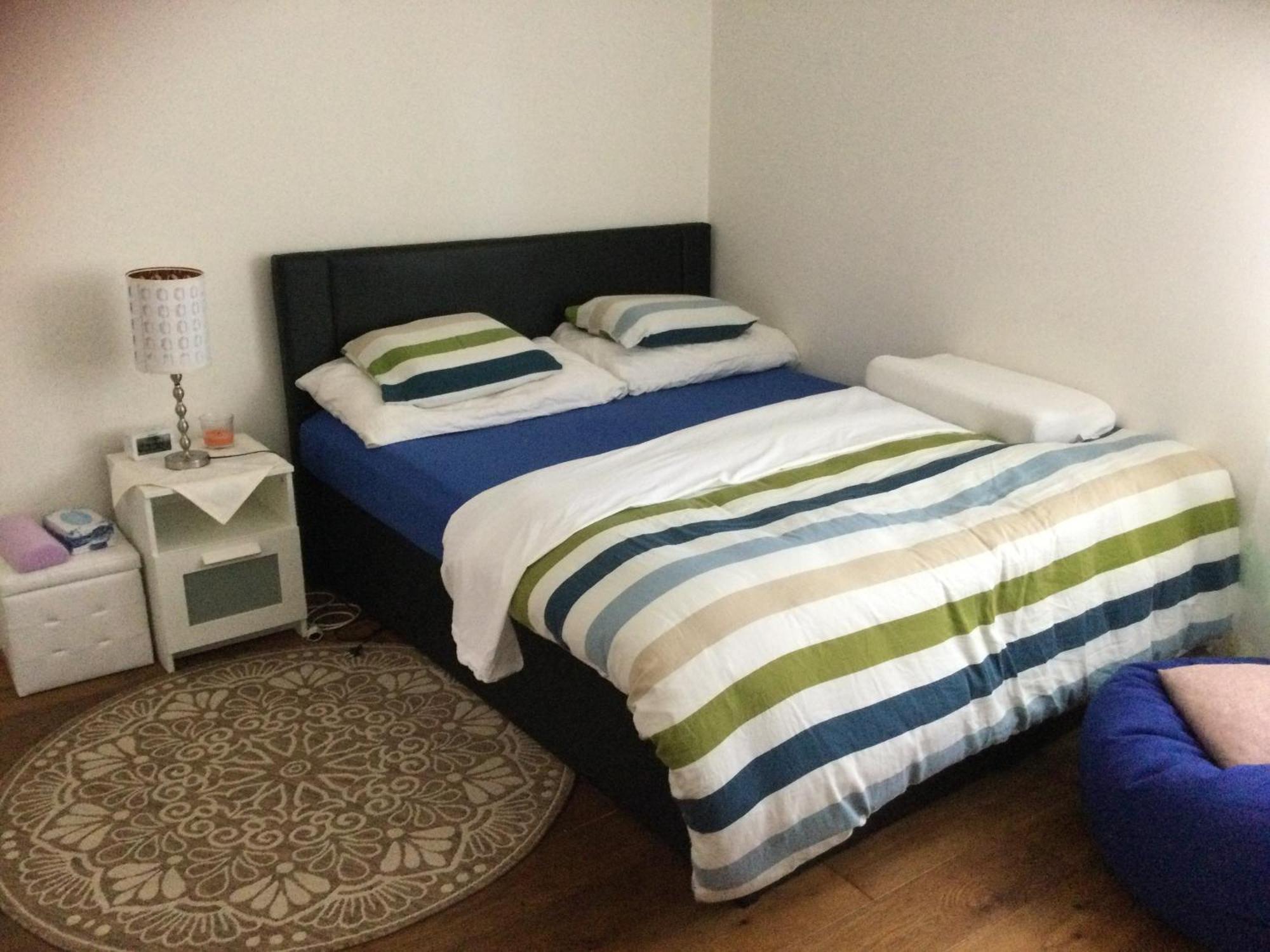 Chambre Spacieuse Et Confortable Avec Ecran Plat Oetwil an Der Limmat Exteriör bild